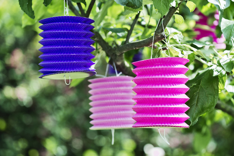 De sfeer van binnen naar buiten in je tuin met tuinaccessoires!