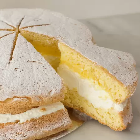 Hele sneeuwster taart